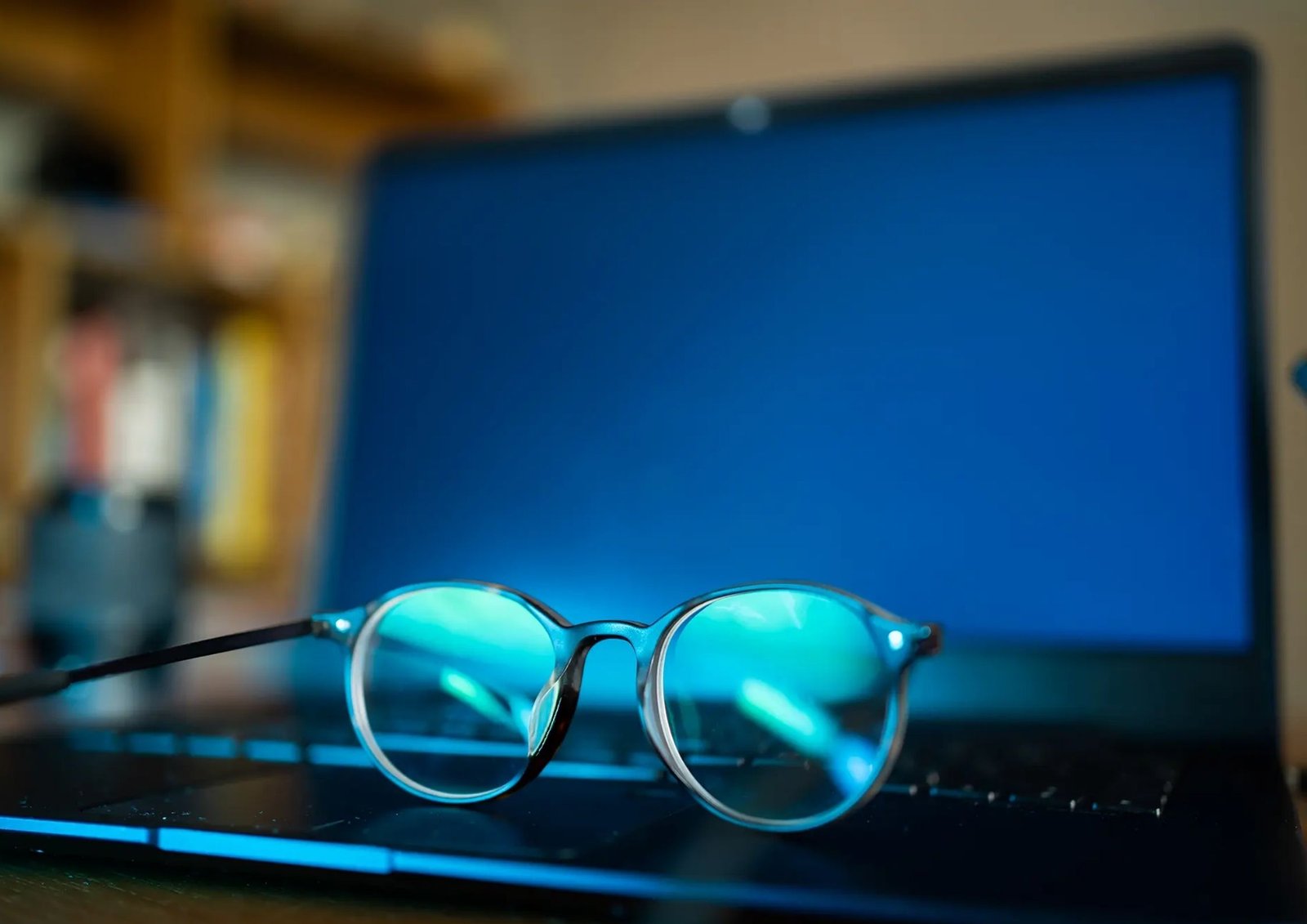 need of blue light glasses for the digital world